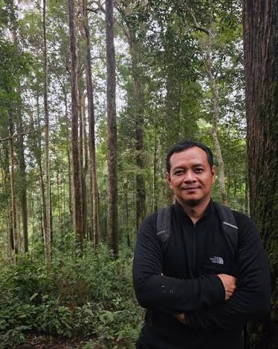 Foto Rio Ardi di kawasan hutan